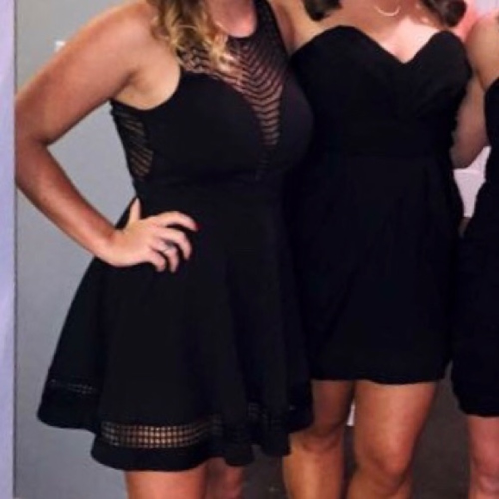 Love Point Black Dress - Picture 1 of 4